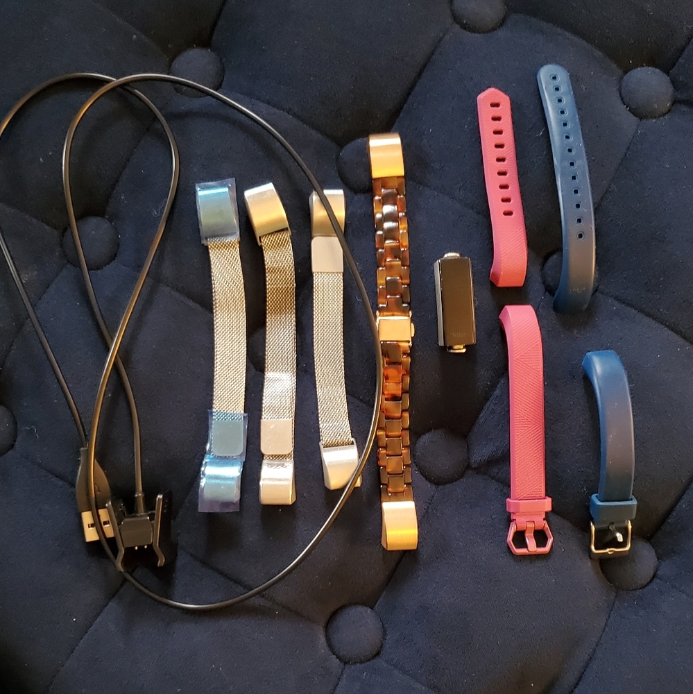 FITBIT ALTA HR fitness tracker